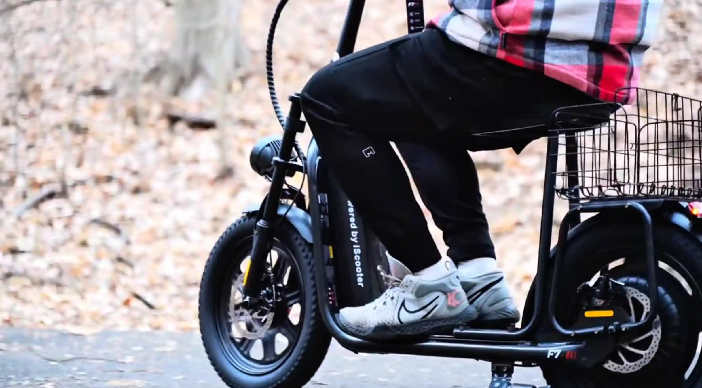 Load video: iScooter