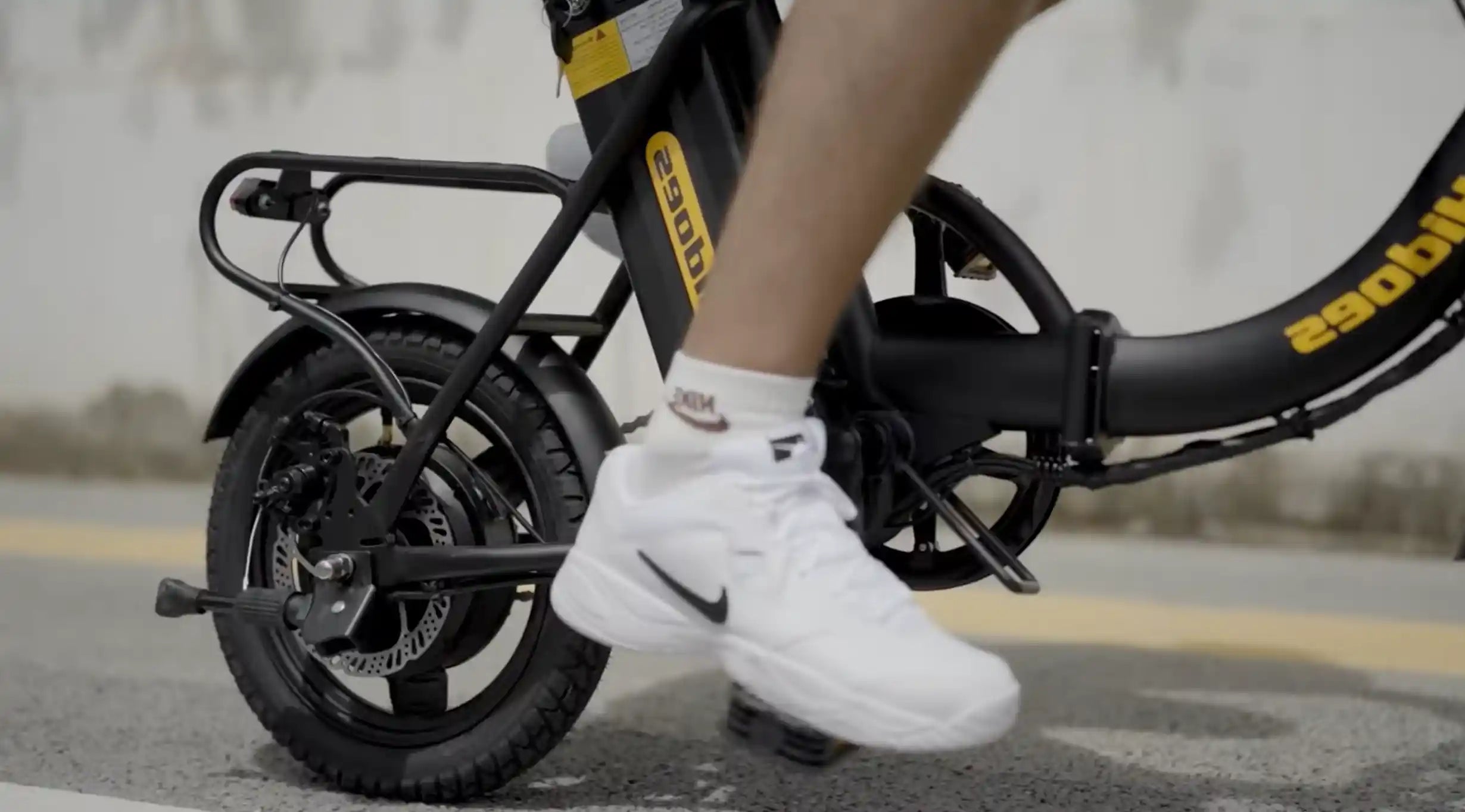 Load video: HIDOES C5 Electric Bike