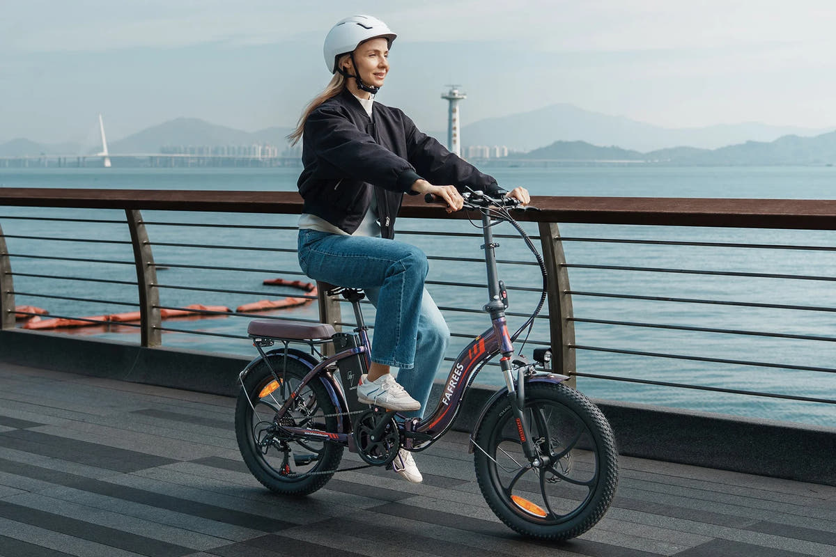FAFREES F20 Pro 20Ah electric folding bike, outdoor riding view