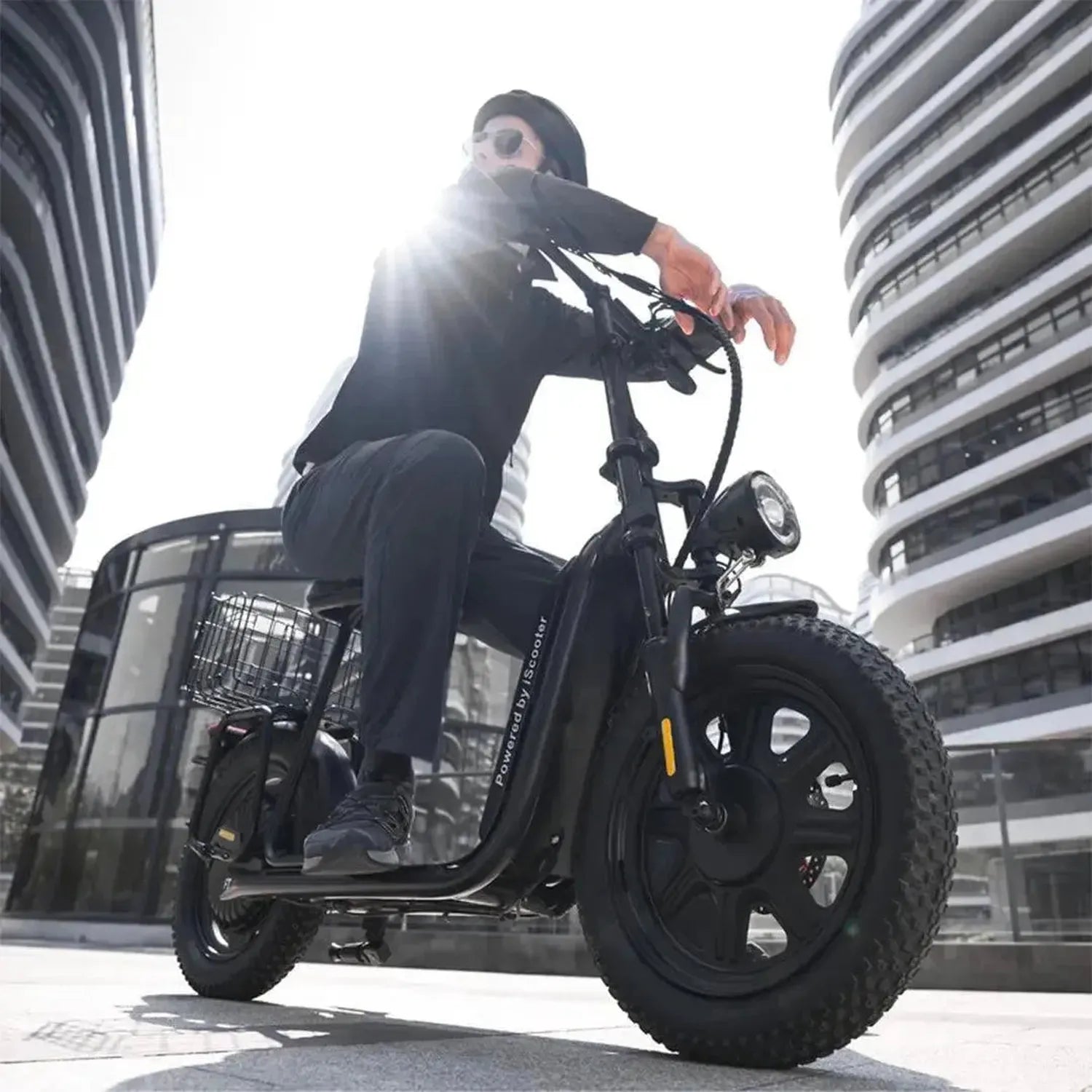 iScooter F7 Electric Scooter with Seat Foldable for Adults up to 45 Km/h