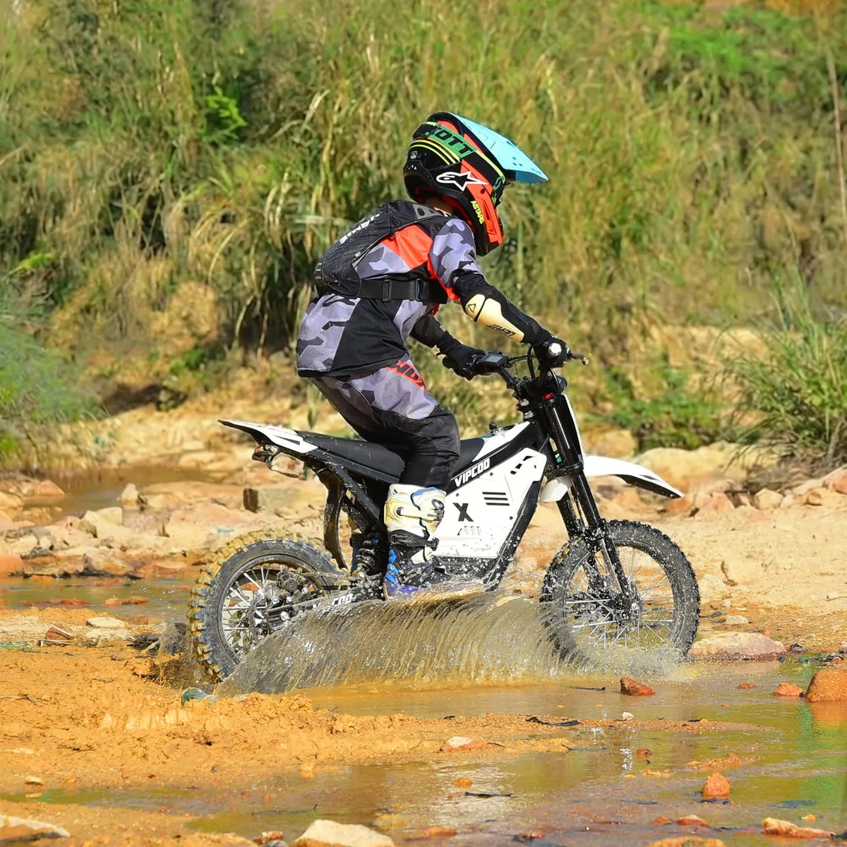 VIPCOO H2 3500W off-road electric dirt bike side view