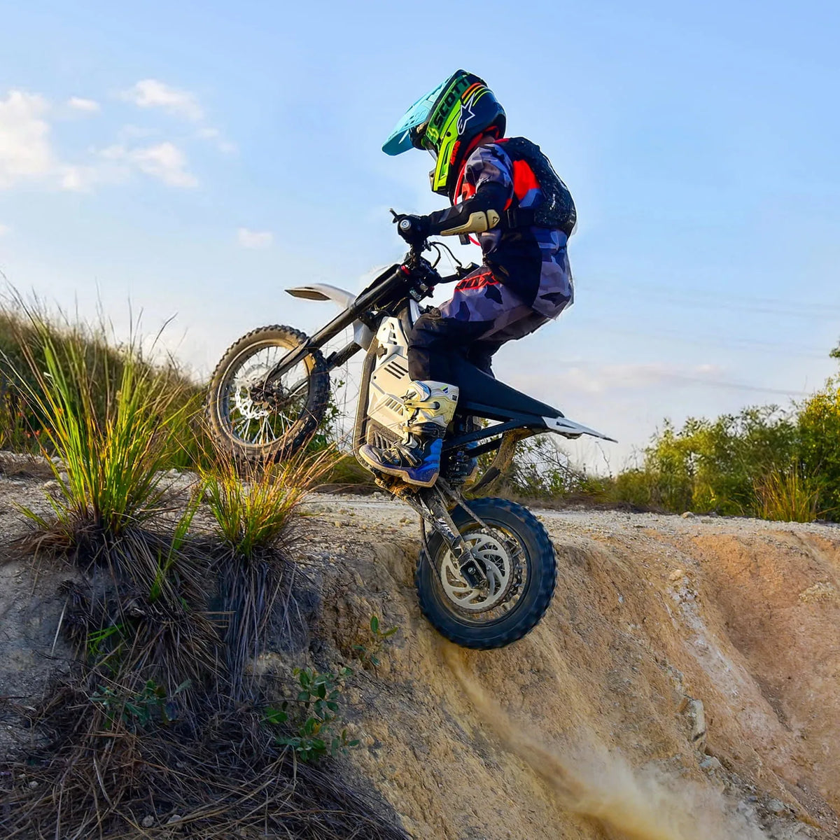 VIPCOO H2 compact electric dirt bike frame profile
