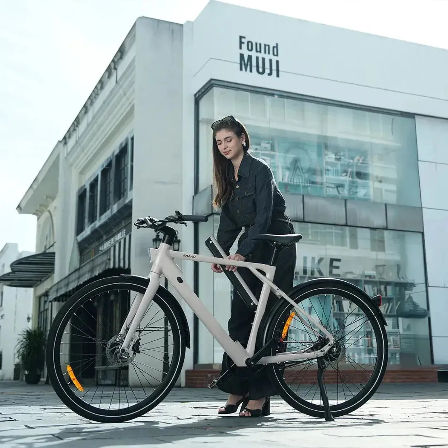 PIXAR AMANO S900 Electric Bike 29 Inch Commuter with Hydraulic Brakes up to 25 Km/h