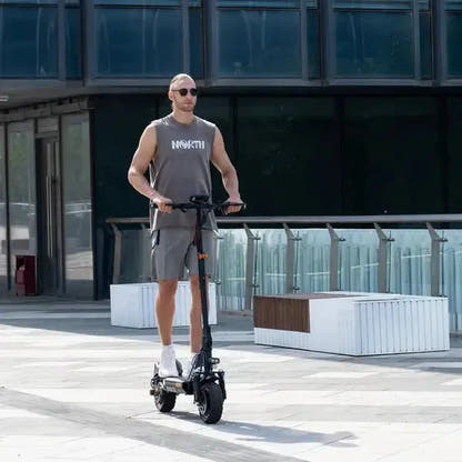 RCB D5 Electric Scooter Long Range Foldable with Pneumatic Tyres up to 32 Km/h