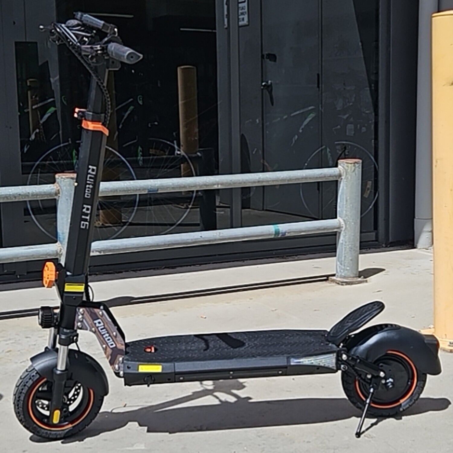 Ruitoo RT6 Pro Electric Scooter