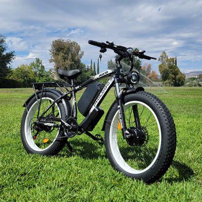 PHILODO H8 White electric bike on grass